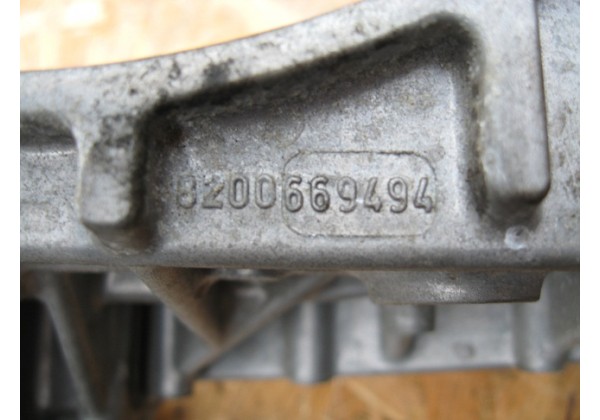 Кронштейн генератора і компрессора кондиціонера Renault 1.5 dci, 8200669494, 8200695957